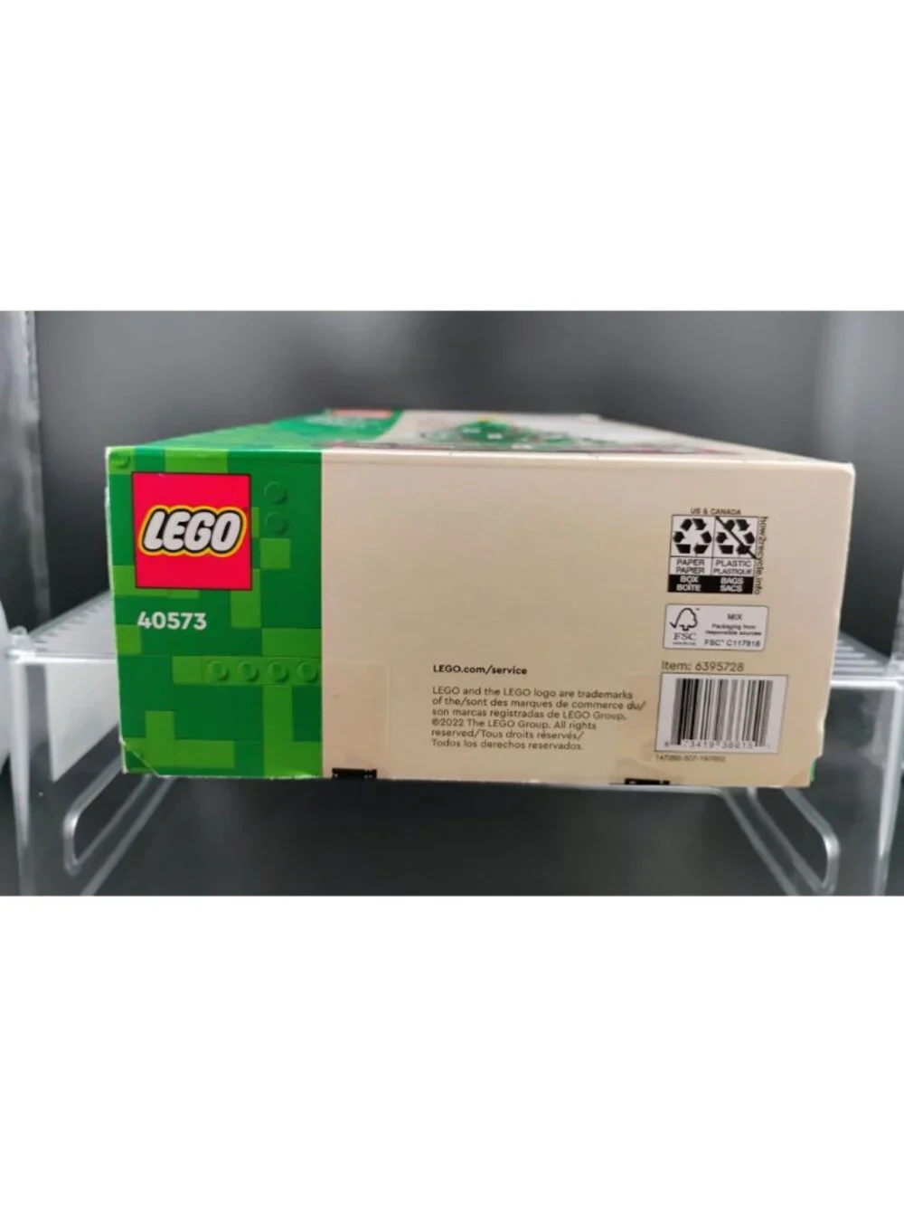 LEGO Christmas Tree Building Set 40573 2-in-1 784 Pieces Age 12+